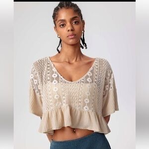 CIDER Hollow Out Ruffle Hem Short Sleeve Top Medium